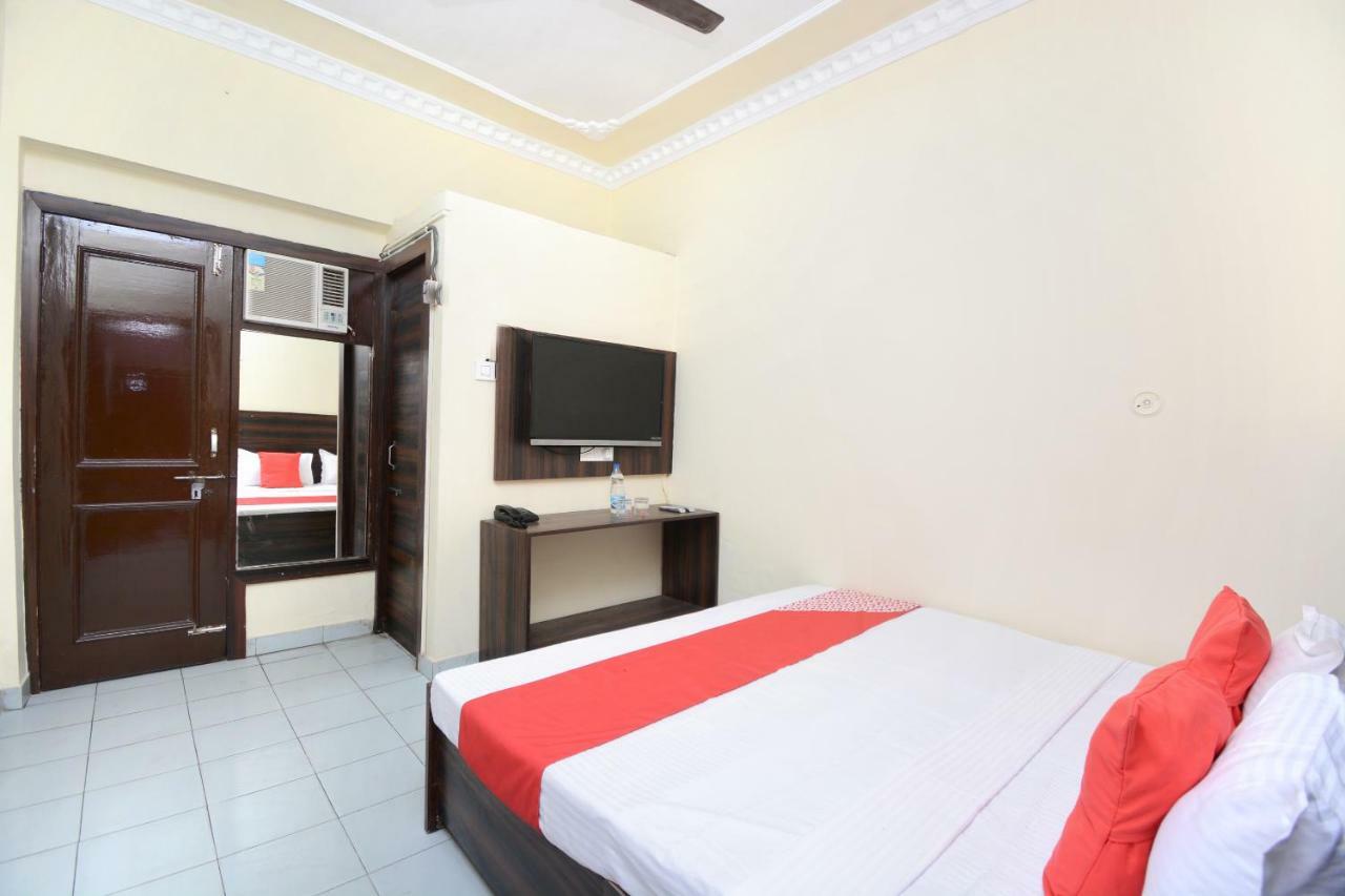 Oyo 28179 Ambay Guest House Jalandhar Exterior photo