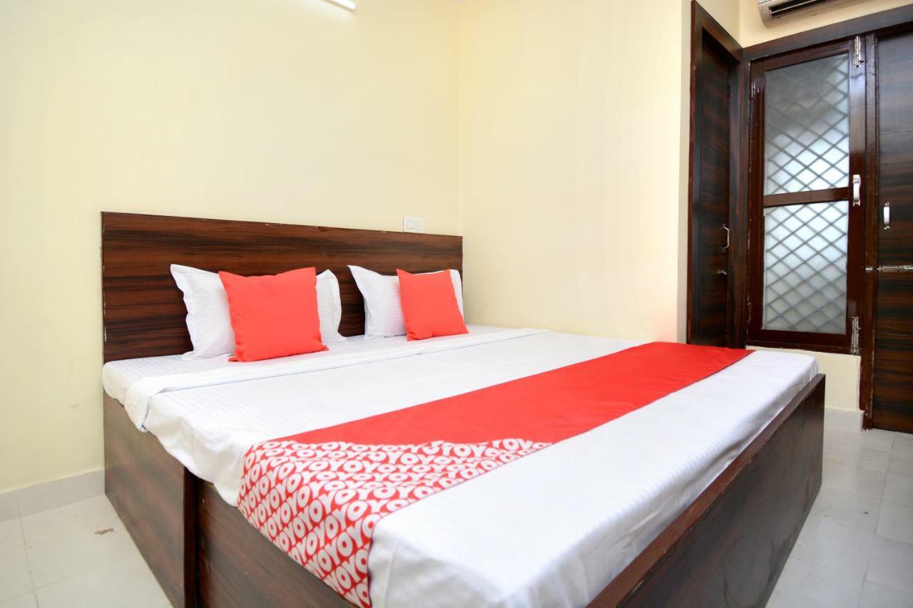 Oyo 28179 Ambay Guest House Jalandhar Exterior photo